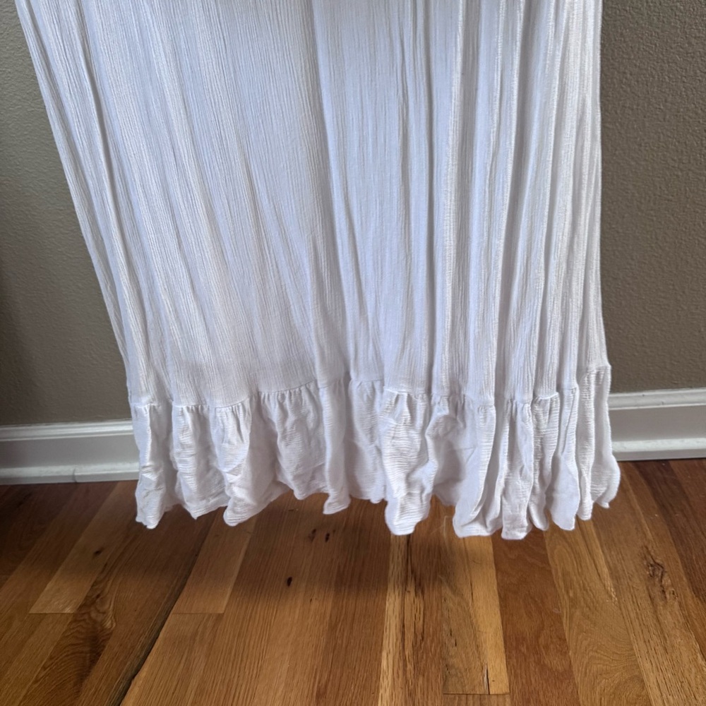 white Rue21 maxi dress with lace and straps - Picture 5 of 8